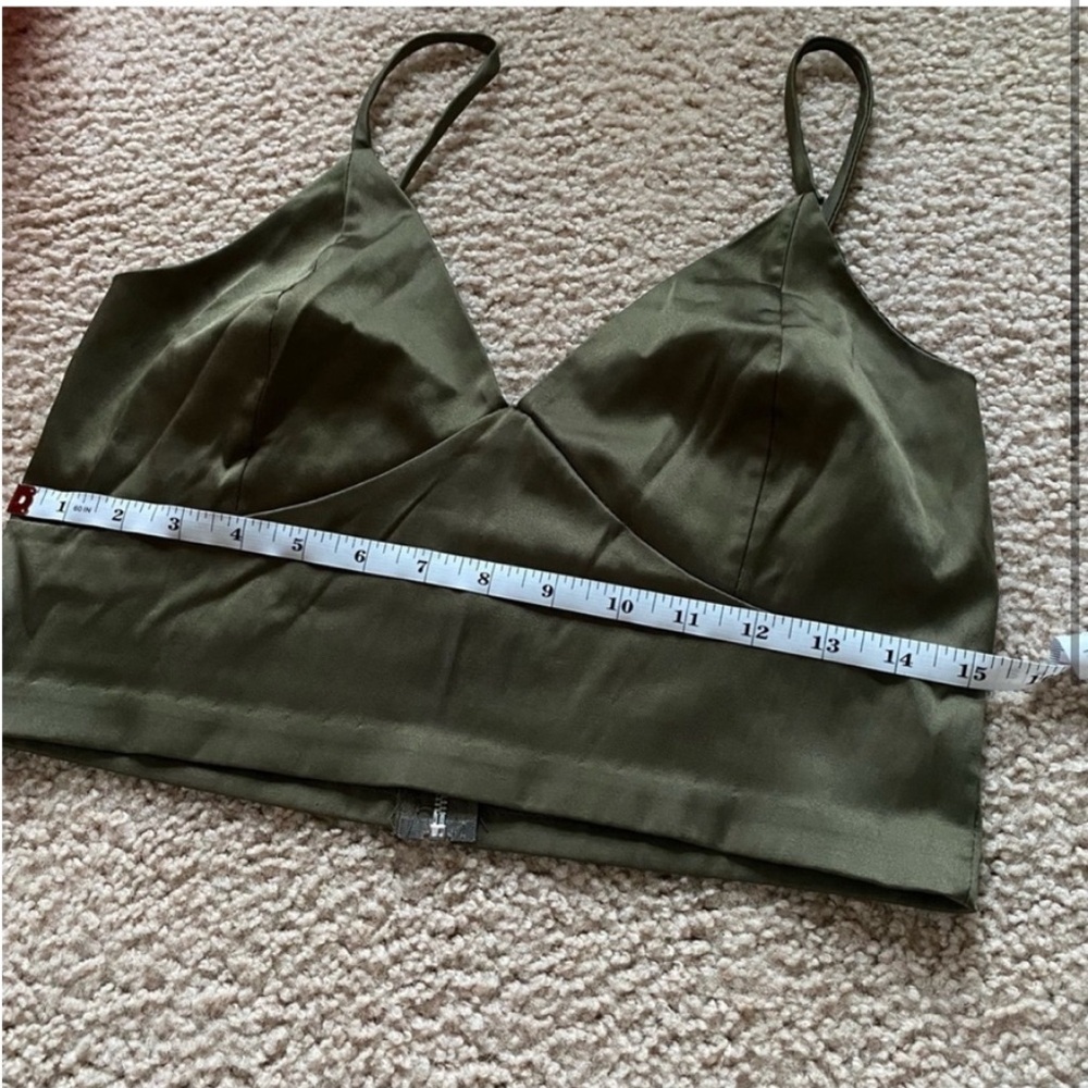 Windsor Satin Cropped Tank - Picture 2 of 7